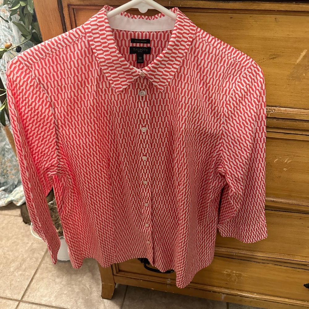 Talbots Coral and White Geometric Blouse Top